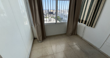 Spacious 3 Bedroom Apartment for Rent in Central Mesa Geitonia