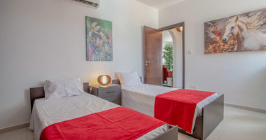 Seaview Furnished two bedroom Apartment in Kissonerga for rent