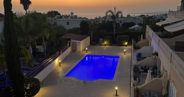 Seaview Furnished two bedroom Apartment in Kissonerga for rent