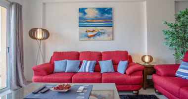 Seaview Furnished two bedroom Apartment in Kissonerga for rent