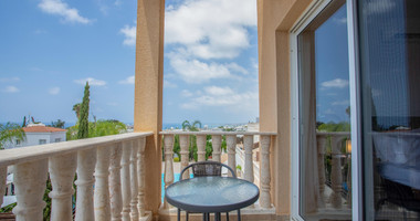 Seaview Furnished two bedroom Apartment in Kissonerga for rent