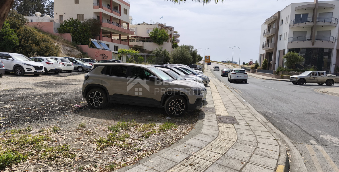 Large Mixed Use Corner Building Plot for Sale in Agios Athanasios