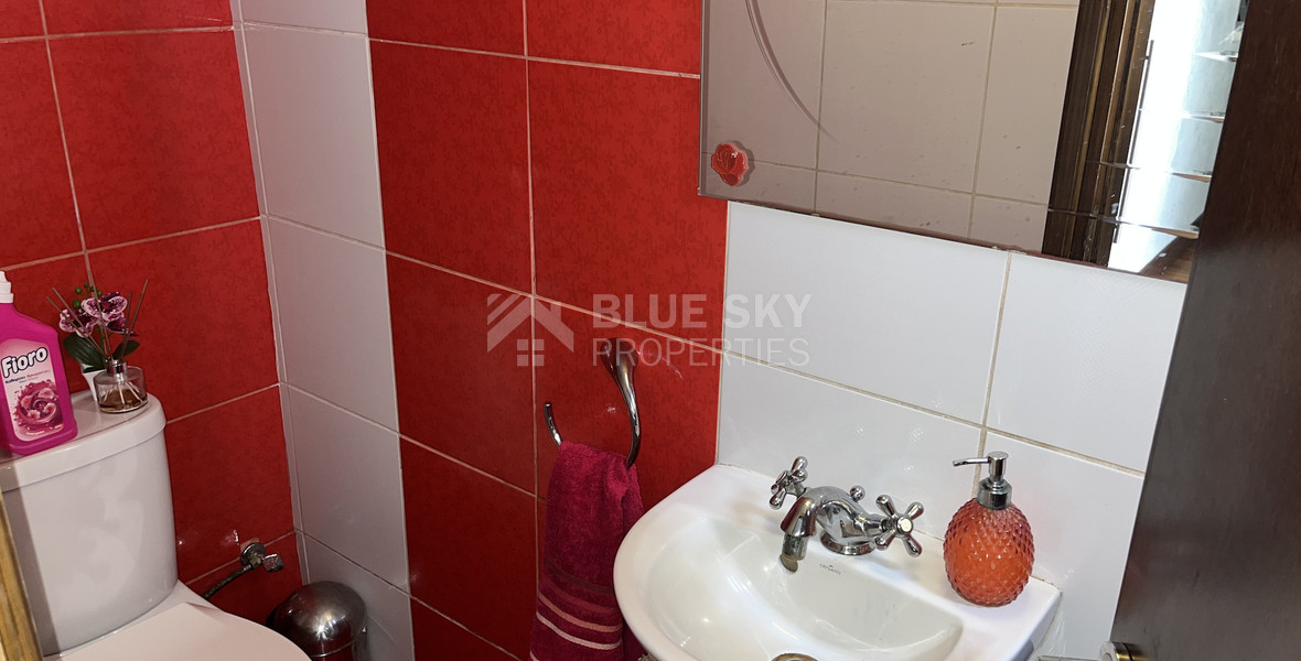 Beautiful Four Bedroom House for Sale with Large Yard in Kato Polemidia