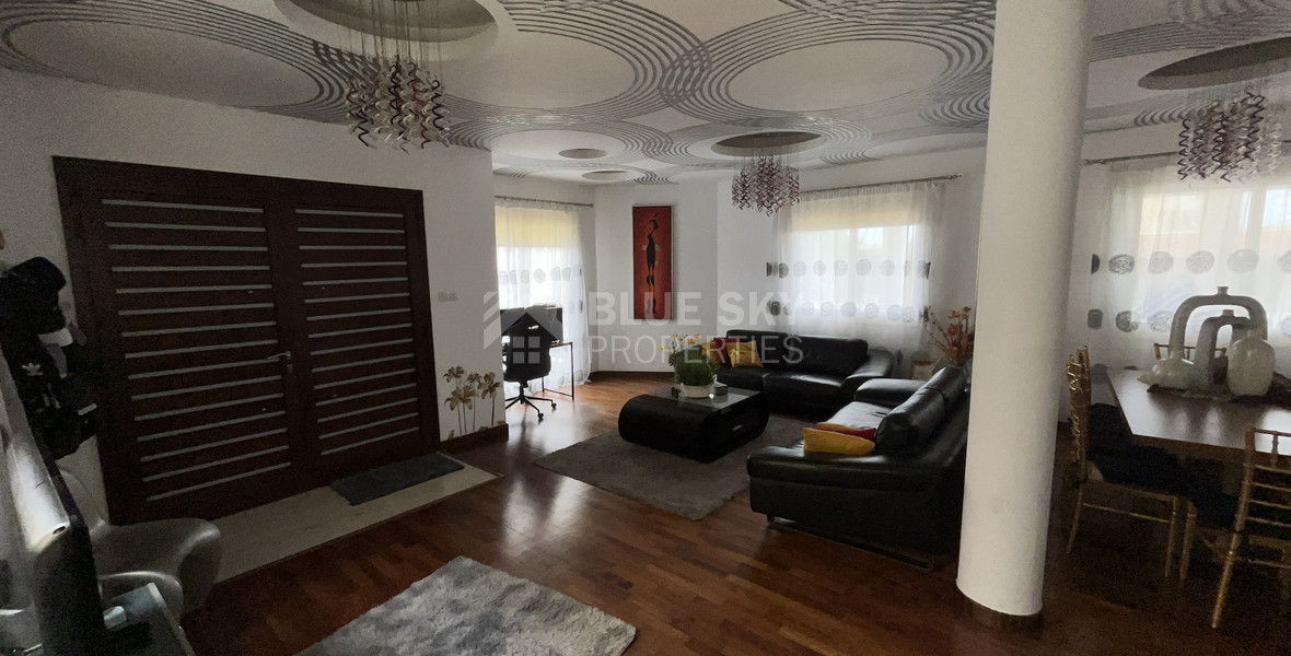 Beautiful Four Bedroom House for Sale with Large Yard in Kato Polemidia