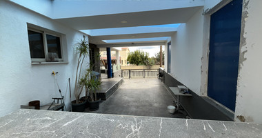 Beautiful Four Bedroom House for Sale with Large Yard in Kato Polemidia