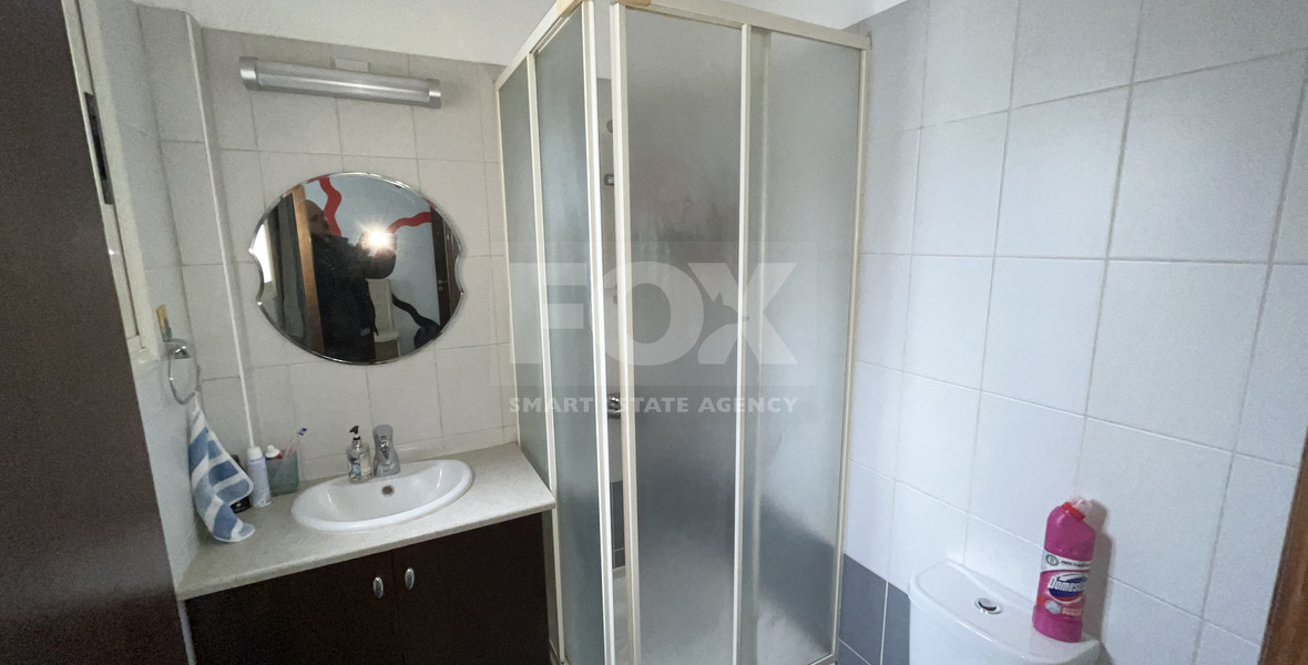 Beautiful Four Bedroom House for Sale with Large Yard in Kato Polemidia