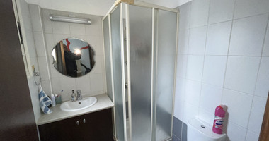 Beautiful Four Bedroom House for Sale with Large Yard in Kato Polemidia
