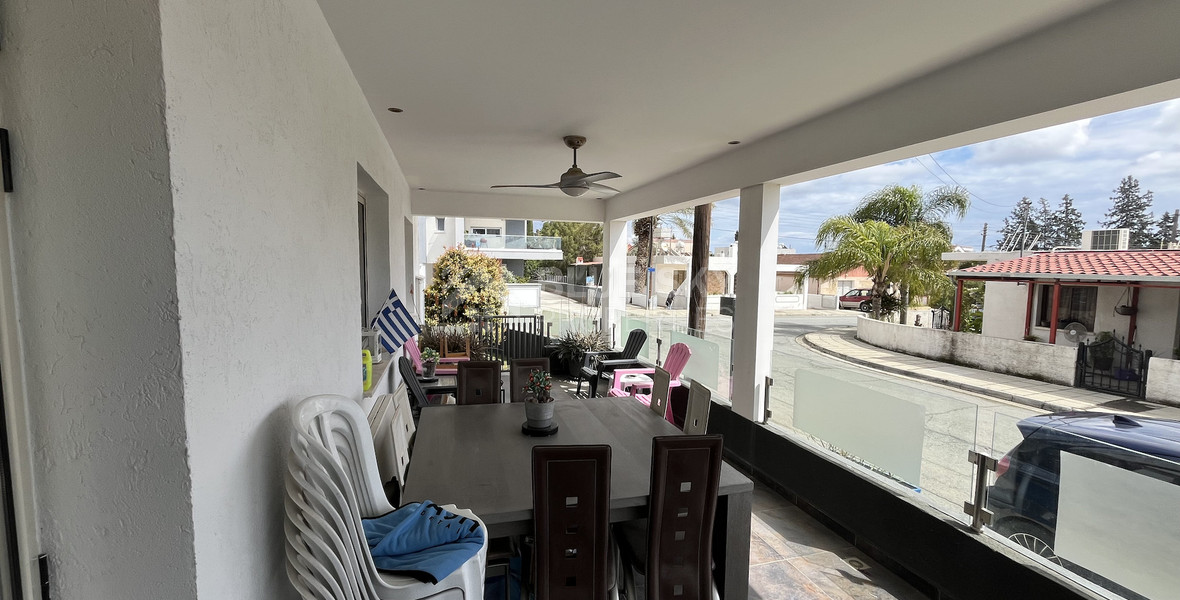 Beautiful Four Bedroom House for Sale with Large Yard in Kato Polemidia