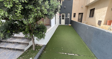 Beautiful Four Bedroom House for Sale with Large Yard in Kato Polemidia