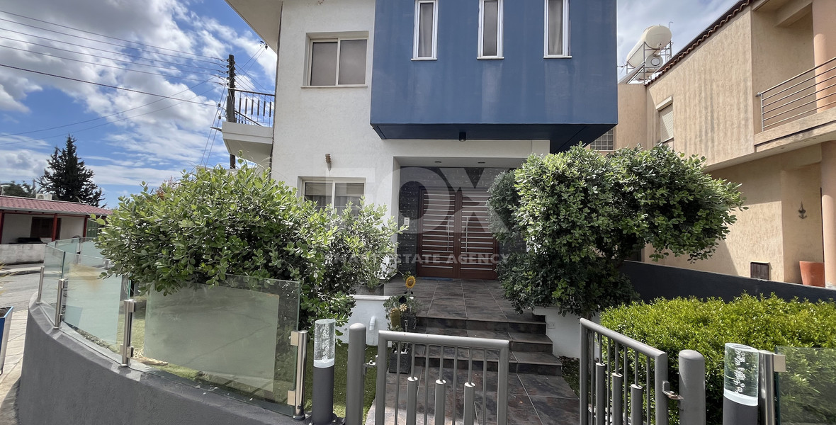 Beautiful Four Bedroom House for Sale with Large Yard in Kato Polemidia
