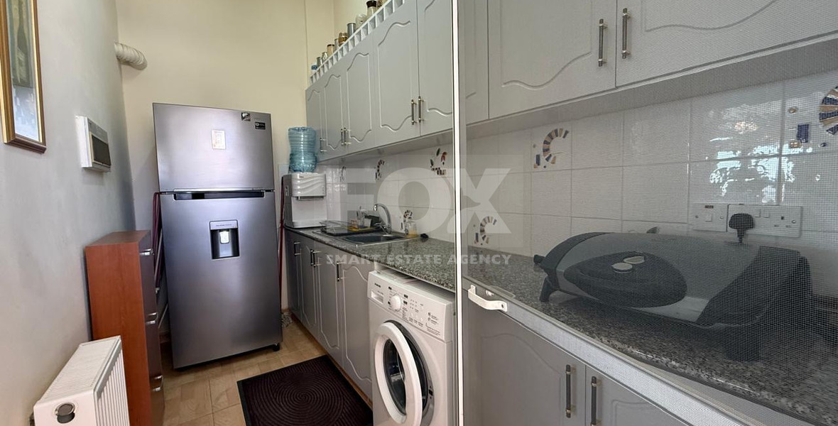 sale: Resale 3 bedroom Bungalow in excellent condition with swimming pool in the sought after location of Erimi.