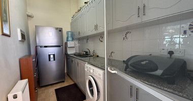 sale: Resale 3 bedroom Bungalow in excellent condition with swimming pool in the sought after location of Erimi.