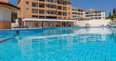 Chloraka Paphos , Two-Bedroom Apartment with Communal Pool & Title Deed for sale