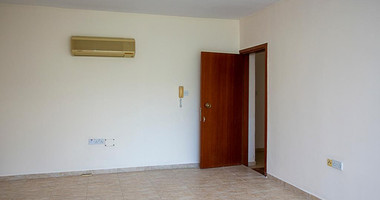 Chloraka Paphos , Two-Bedroom Apartment with Communal Pool & Title Deed for sale