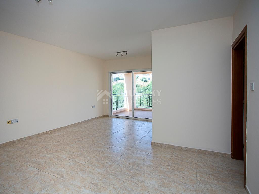 Chloraka Paphos , Two-Bedroom Apartment with Communal Pool & Title Deed for sale