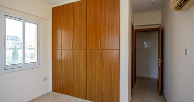 Chloraka Paphos , Two-Bedroom Apartment with Communal Pool & Title Deed for sale