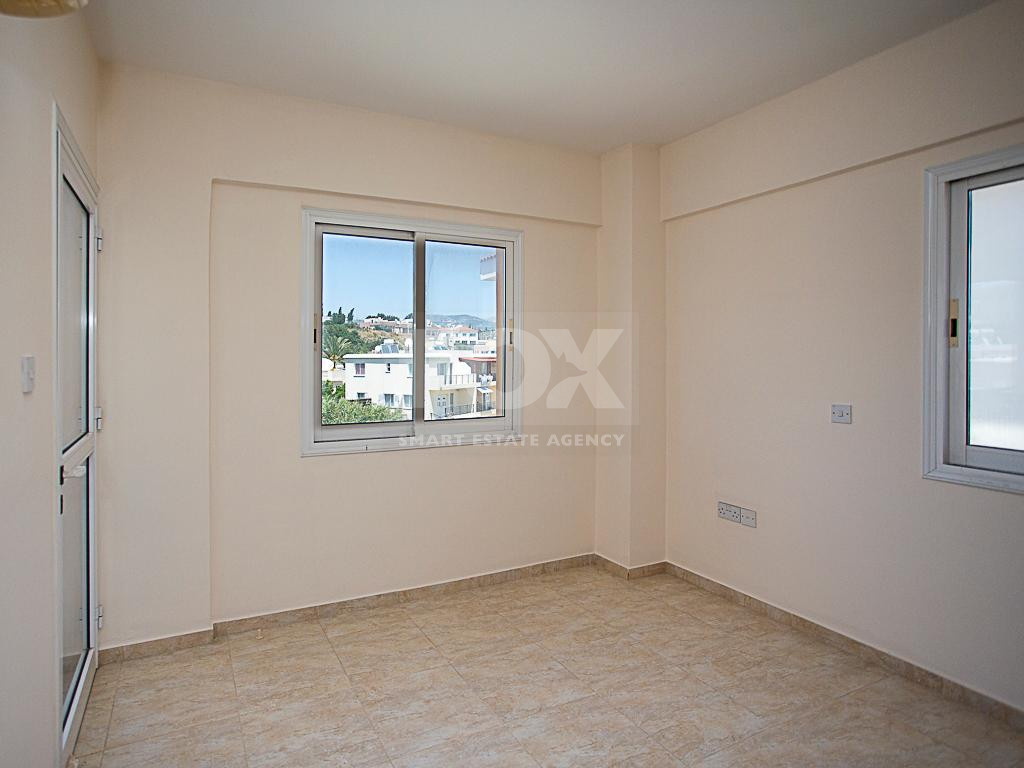 Chloraka Paphos , Two-Bedroom Apartment with Communal Pool & Title Deed for sale