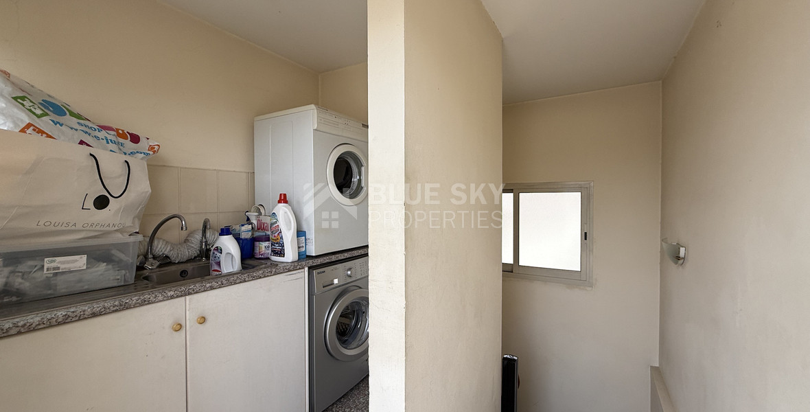 SALE: DETACHED  FOUR BEDROOM HOUSE WITH 2 BEDROOM EN SUITE  NEAR SUPERHOME MESA GEITONIA IN VERY GOOD CONDITION NO VAT.