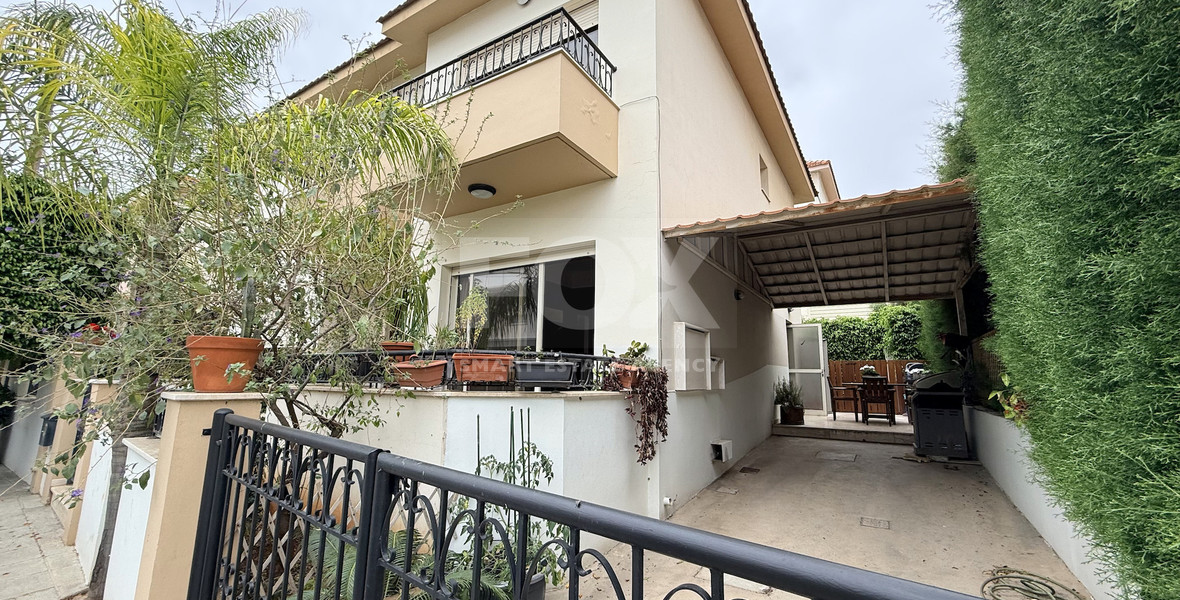 SALE: DETACHED  FOUR BEDROOM HOUSE WITH 2 BEDROOM EN SUITE  NEAR SUPERHOME MESA GEITONIA IN VERY GOOD CONDITION NO VAT.