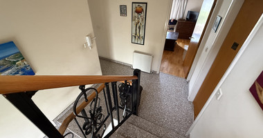 SALE: DETACHED  FOUR BEDROOM HOUSE WITH 2 BEDROOM EN SUITE  NEAR SUPERHOME MESA GEITONIA IN VERY GOOD CONDITION NO VAT.