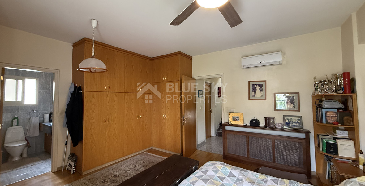 SALE: DETACHED  FOUR BEDROOM HOUSE WITH 2 BEDROOM EN SUITE  NEAR SUPERHOME MESA GEITONIA IN VERY GOOD CONDITION NO VAT.