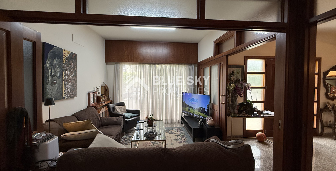 SALE: DETACHED  FOUR BEDROOM HOUSE WITH 2 BEDROOM EN SUITE  NEAR SUPERHOME MESA GEITONIA IN VERY GOOD CONDITION NO VAT.