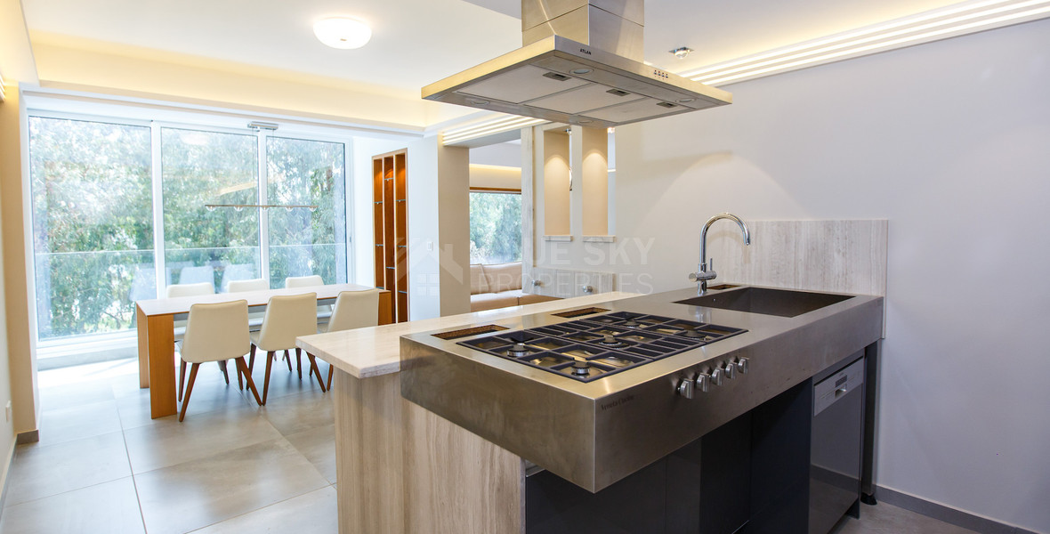 Luxury Seafront 3-Bedroom Apartment for Long-Term Rent in Dasoudi Park, Limassol