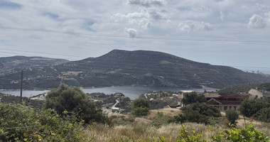SALE: OUTSTANDING 5 BEDROOM ALL EN SUITE VILLA WITH PANORAMIC VIEWS OF THE DAM IN A PEACEFUL AND TRANQUIL SETTING- SEPARATE MAIDS AREA.