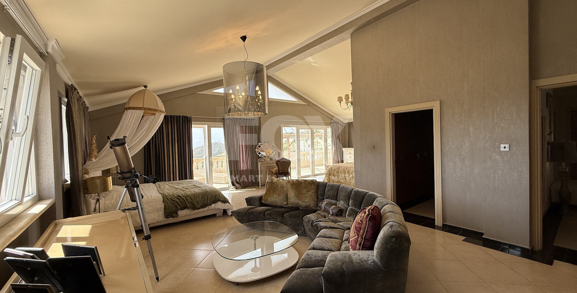 SALE: OUTSTANDING 5 BEDROOM ALL EN SUITE VILLA WITH PANORAMIC VIEWS OF THE DAM IN A PEACEFUL AND TRANQUIL SETTING- SEPARATE MAIDS AREA.