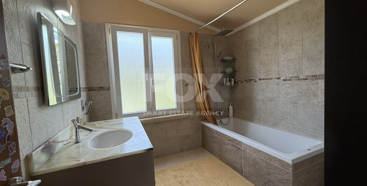 SALE: OUTSTANDING 5 BEDROOM ALL EN SUITE VILLA WITH PANORAMIC VIEWS OF THE DAM IN A PEACEFUL AND TRANQUIL SETTING- SEPARATE MAIDS AREA.