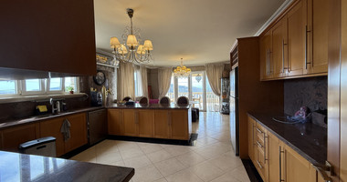 SALE: OUTSTANDING 5 BEDROOM ALL EN SUITE VILLA WITH PANORAMIC VIEWS OF THE DAM IN A PEACEFUL AND TRANQUIL SETTING- SEPARATE MAIDS AREA.