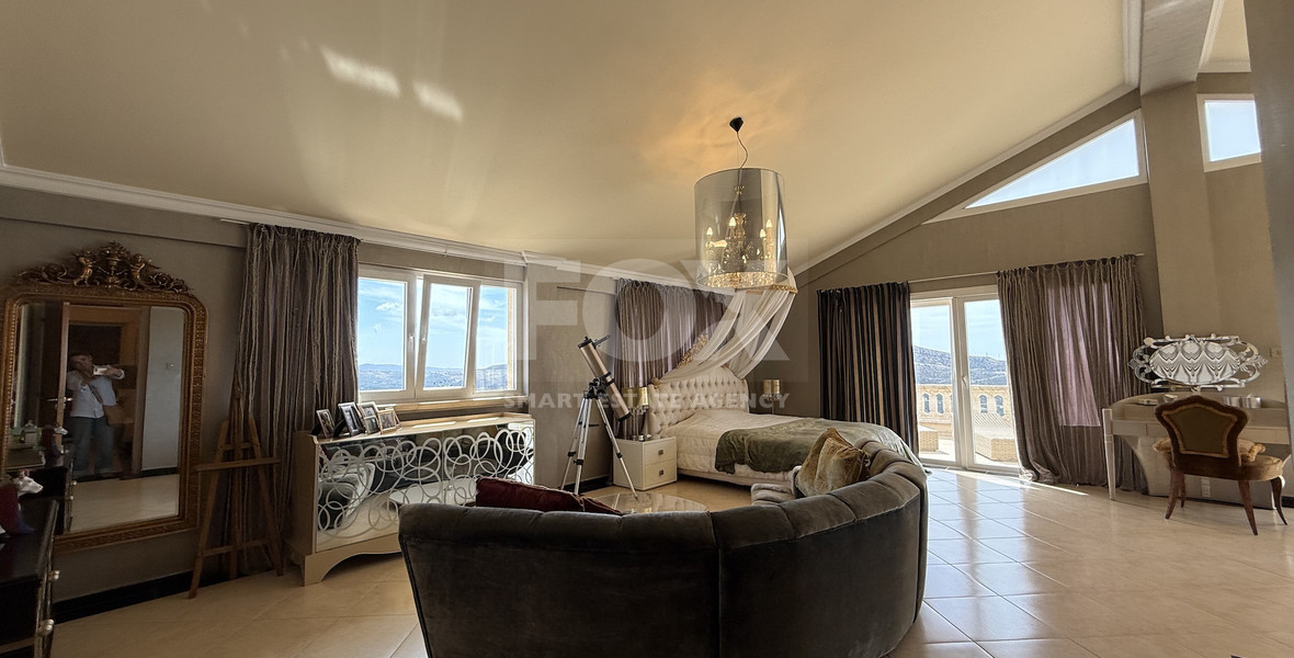 SALE: OUTSTANDING 5 BEDROOM ALL EN SUITE VILLA WITH PANORAMIC VIEWS OF THE DAM IN A PEACEFUL AND TRANQUIL SETTING- SEPARATE MAIDS AREA.