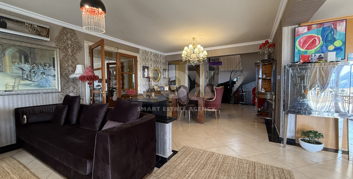 SALE: OUTSTANDING 5 BEDROOM ALL EN SUITE VILLA WITH PANORAMIC VIEWS OF THE DAM IN A PEACEFUL AND TRANQUIL SETTING- SEPARATE MAIDS AREA.