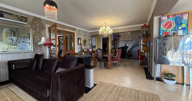 SALE: OUTSTANDING 5 BEDROOM ALL EN SUITE VILLA WITH PANORAMIC VIEWS OF THE DAM IN A PEACEFUL AND TRANQUIL SETTING- SEPARATE MAIDS AREA.