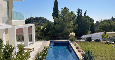 Rent: New furnished 4 bedroom villa with extra attic- sea views