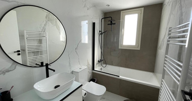Rent: New furnished 4 bedroom villa with extra attic- sea views