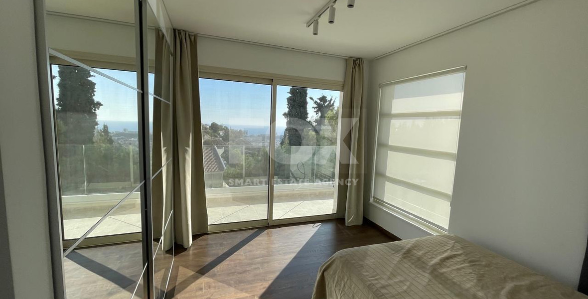 Rent: New furnished 4 bedroom villa with extra attic- sea views