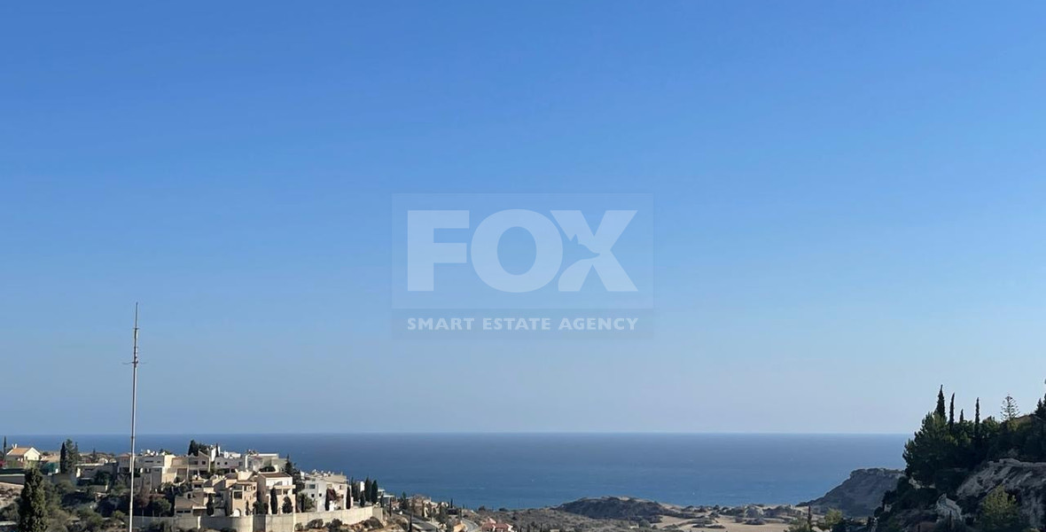 Rent: New furnished 4 bedroom villa with extra attic- sea views