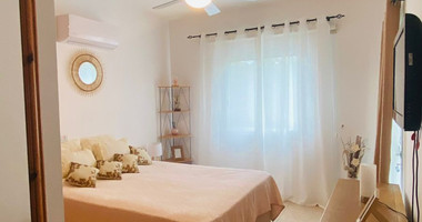 Fully Furnished Two Bedroom Apartment with two bathrooms and communal swimming pool in Tranquil Tala
