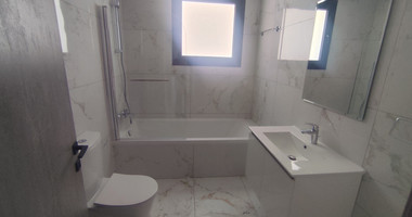 Brand-New 2 Bedroom Apartment with Panoramic Views in Apostoloi Petrou & Pavlou