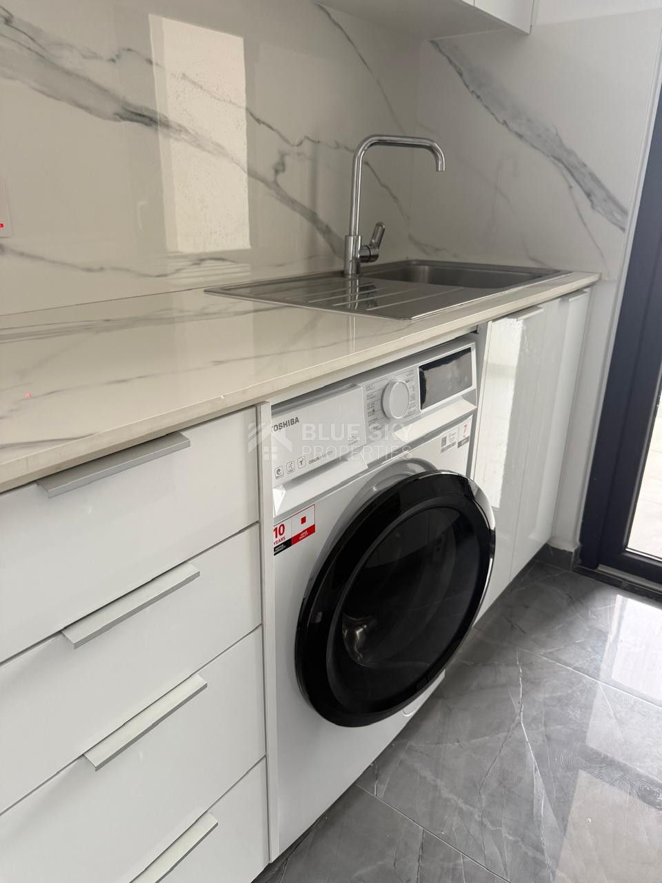 Modern 2-Bedroom Apartment For Rent Near Limassol Marina – Available from June 1st