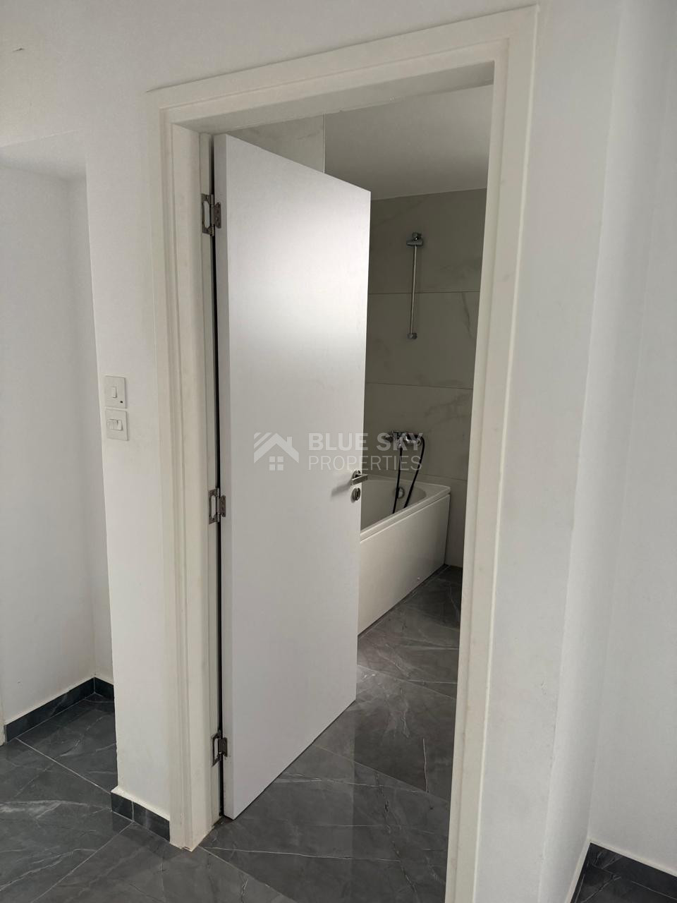 Modern 2-Bedroom Apartment For Rent Near Limassol Marina – Available from June 1st
