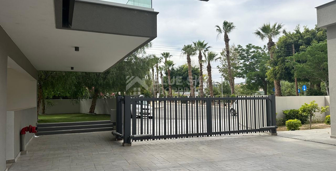 Premium Two-Bedroom Apartment in Urban City Residence, Mesa Geitonia — Limassol
