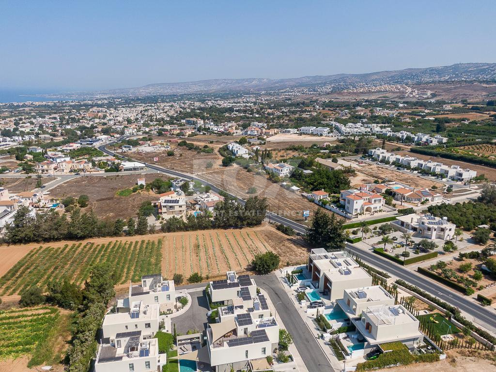 Large Development Opportunity in Emba, Paphos – Residential & Commercial Zoned Land Share for sale