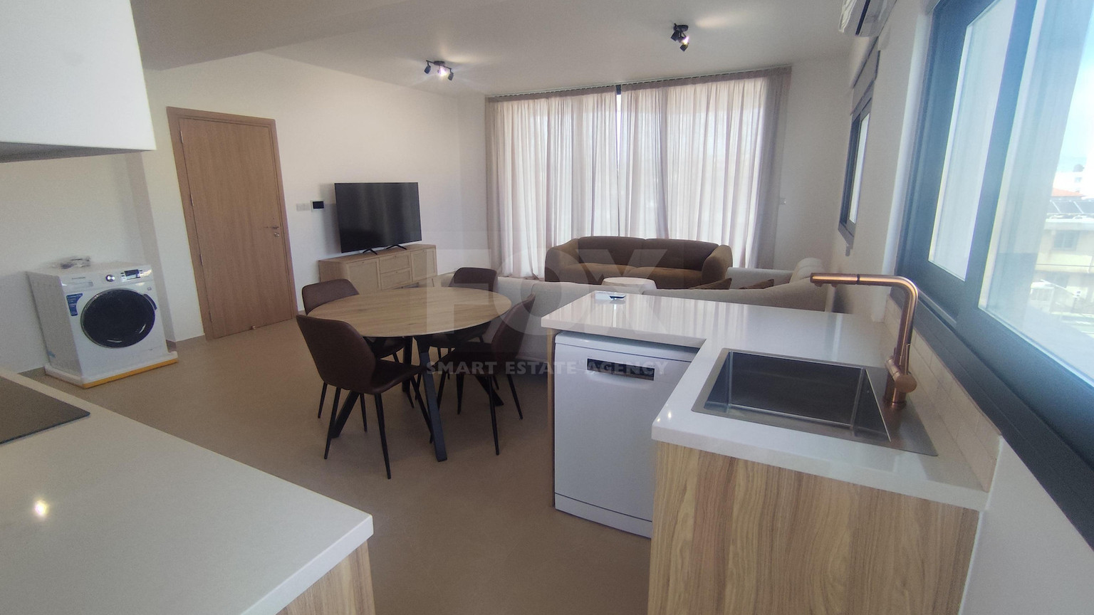 Brand New 3-Bedroom Apartment in Omonoia – Fully Furnished with Panoramic Views