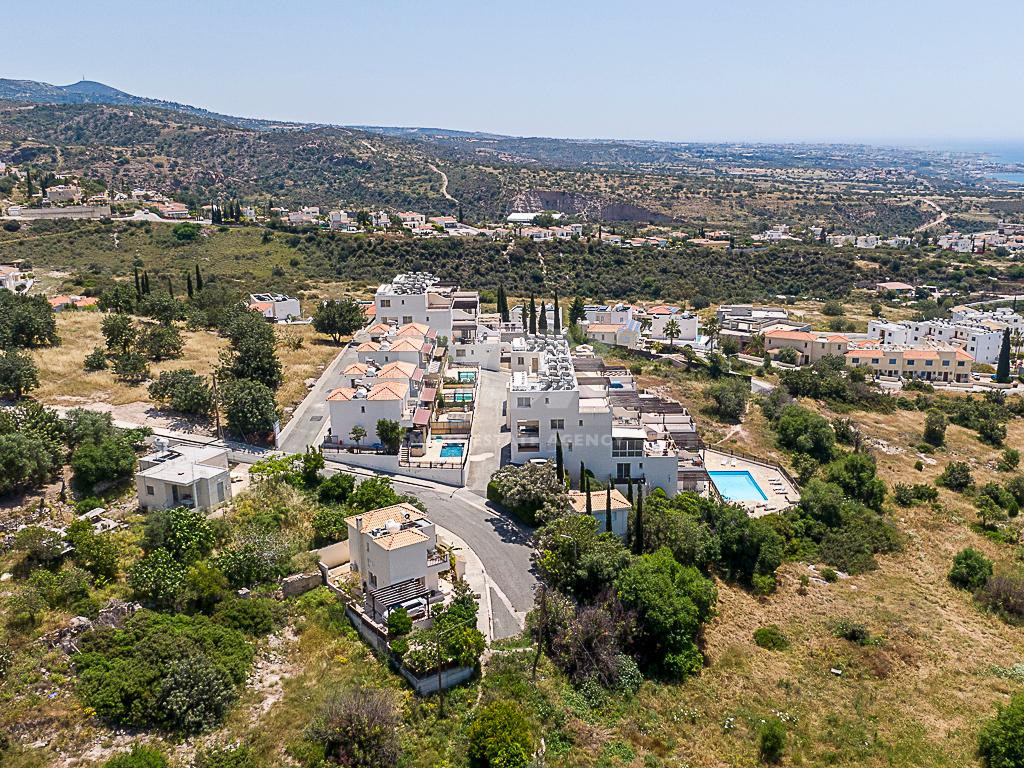 For sale, one-Bedroom Apartment with Sea Views and Pool Access in Pegeia, Paphos