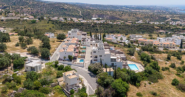 For sale, one-Bedroom Apartment with Sea Views and Pool Access in Pegeia, Paphos