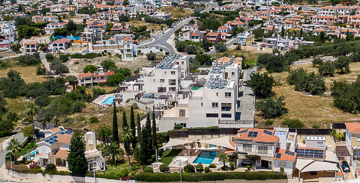 For sale, one-Bedroom Apartment with Sea Views and Pool Access in Pegeia, Paphos