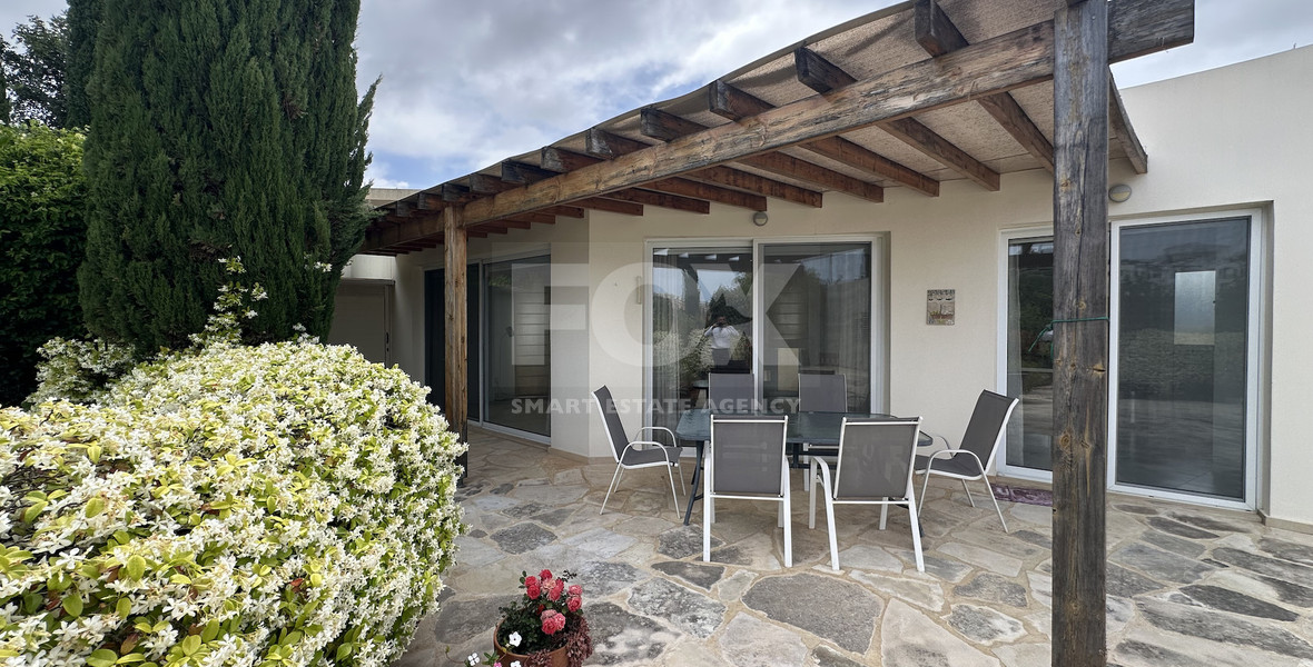 Three bedroom Detached Bungalow in Chloraka , Paphos
