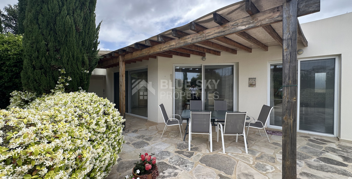 Three bedroom Detached Bungalow in Chloraka , Paphos